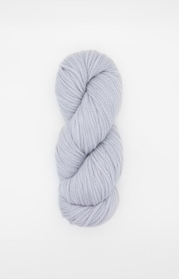 Woolfolk Far Ultimate Merino Yarn in color 40