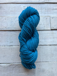 Queensland Falkland Worsted in color Lagoon 21