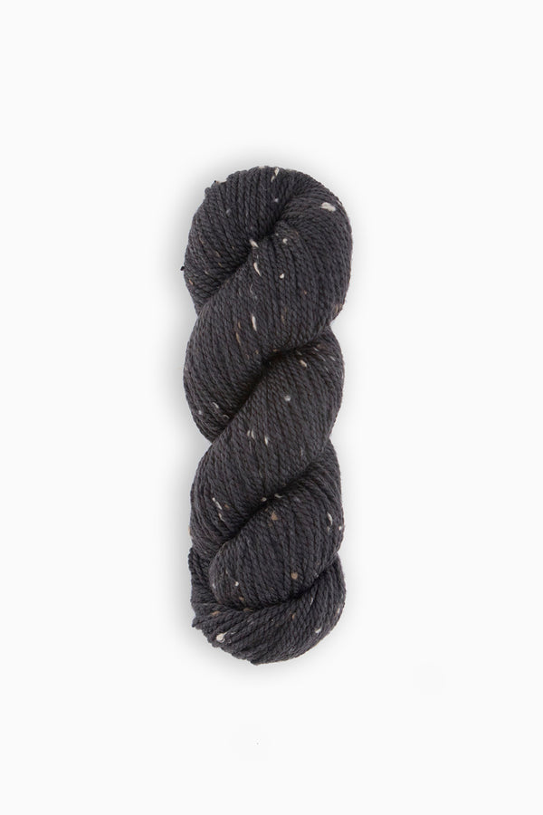 Woolfolk Fleck Yarn in the colorway F5 Black