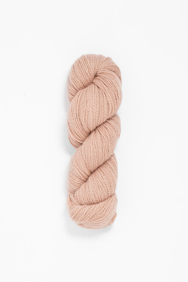 Woolfolk Tynd Yarn in the color 28